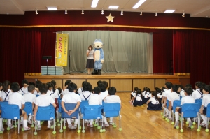 ねこさん、泰明小学校に現る